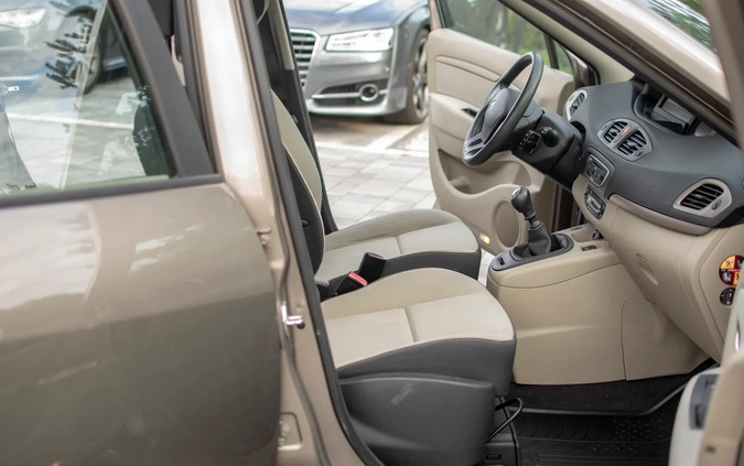 Renault Scenic cena 24950 przebieg: 243550, rok produkcji 2010 z Nisko małe 781